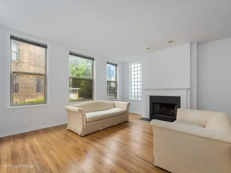 1947 West Evergreen Avenue Chicago IL 60622