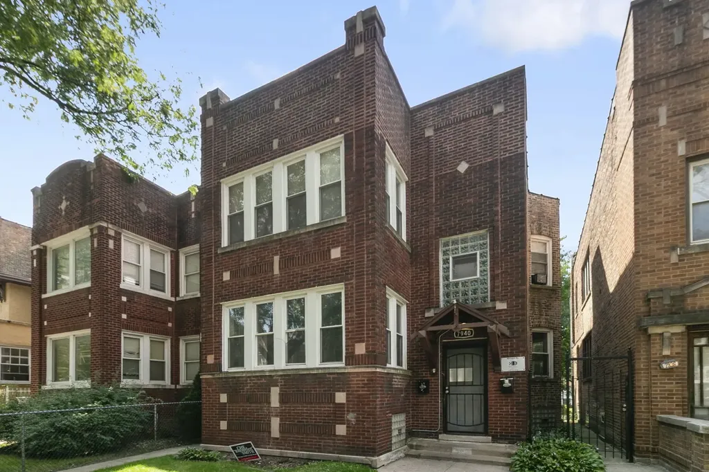 7940 South Evans Avenue Chicago IL 60619