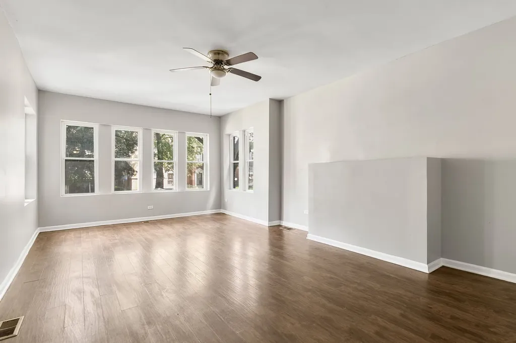 7940 South Evans Avenue Chicago IL 60619