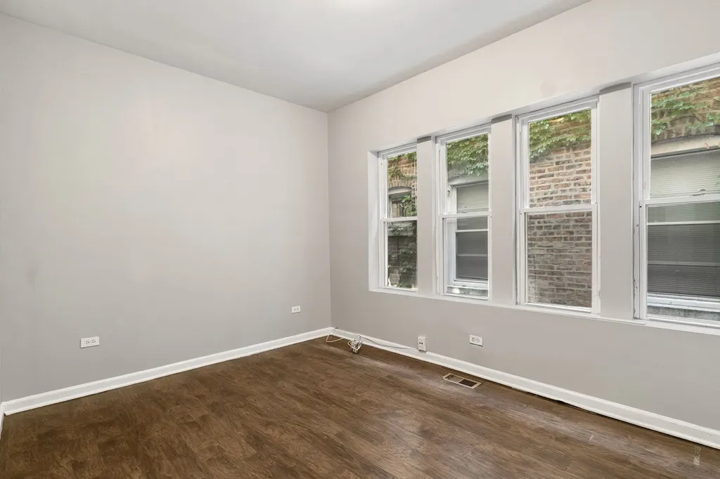 7940 South Evans Avenue Chicago IL 60619