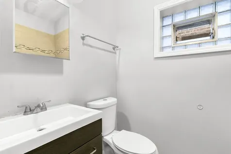 7940 South Evans Avenue Chicago IL 60619