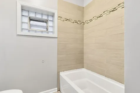 7940 South Evans Avenue Chicago IL 60619