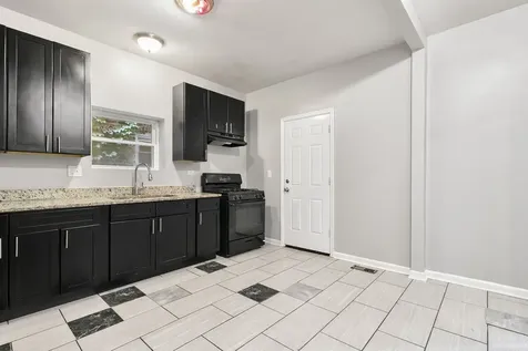 7940 South Evans Avenue Chicago IL 60619