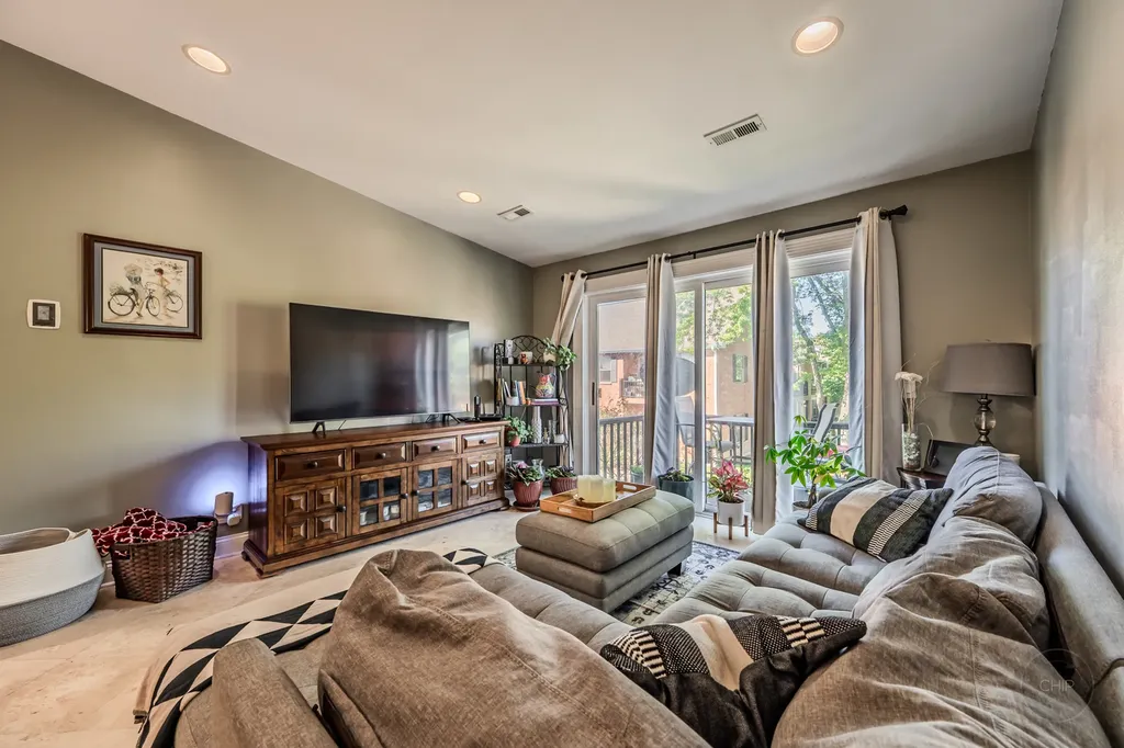 1535 Raymond Drive Naperville IL 60563
