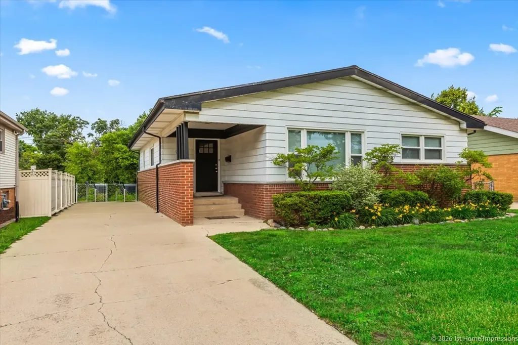 10262 South 52nd Avenue Oak Lawn IL 60453