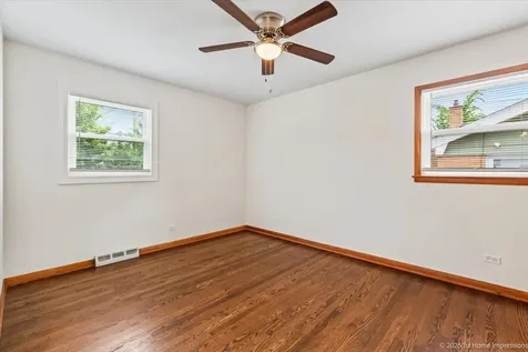 10262 South 52nd Avenue Oak Lawn IL 60453