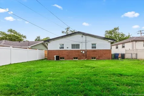10262 South 52nd Avenue Oak Lawn IL 60453