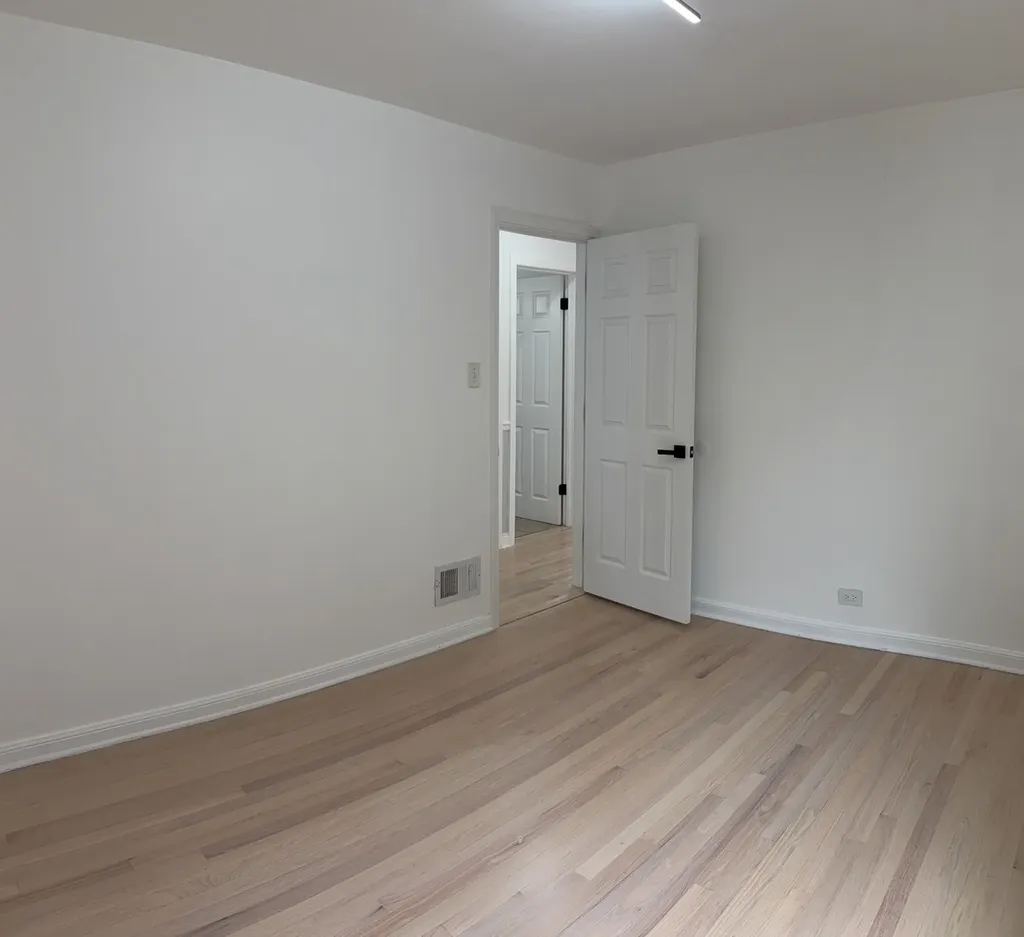 6737 South Kenneth Avenue Chicago IL 60629