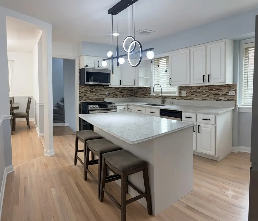 6737 South Kenneth Avenue Chicago IL 60629
