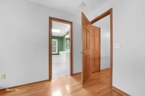204 Lombardy Lane Oswego IL 60543