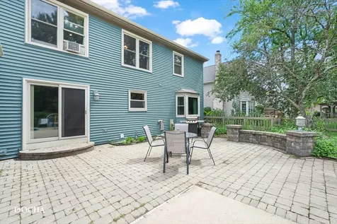 204 Lombardy Lane Oswego IL 60543