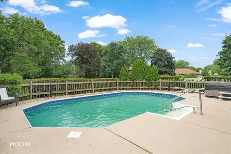 204 Lombardy Lane Oswego IL 60543