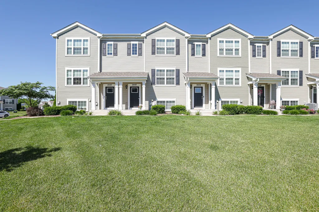 2442 Alison Avenue Pingree Grove IL 60140