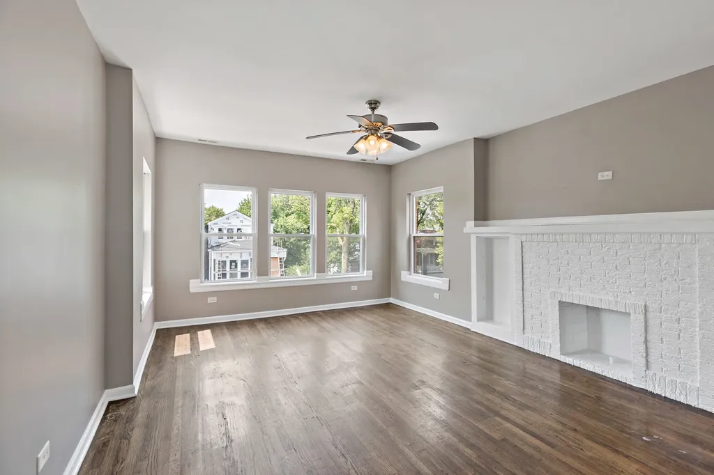 7843 South Evans Avenue Chicago IL 60619