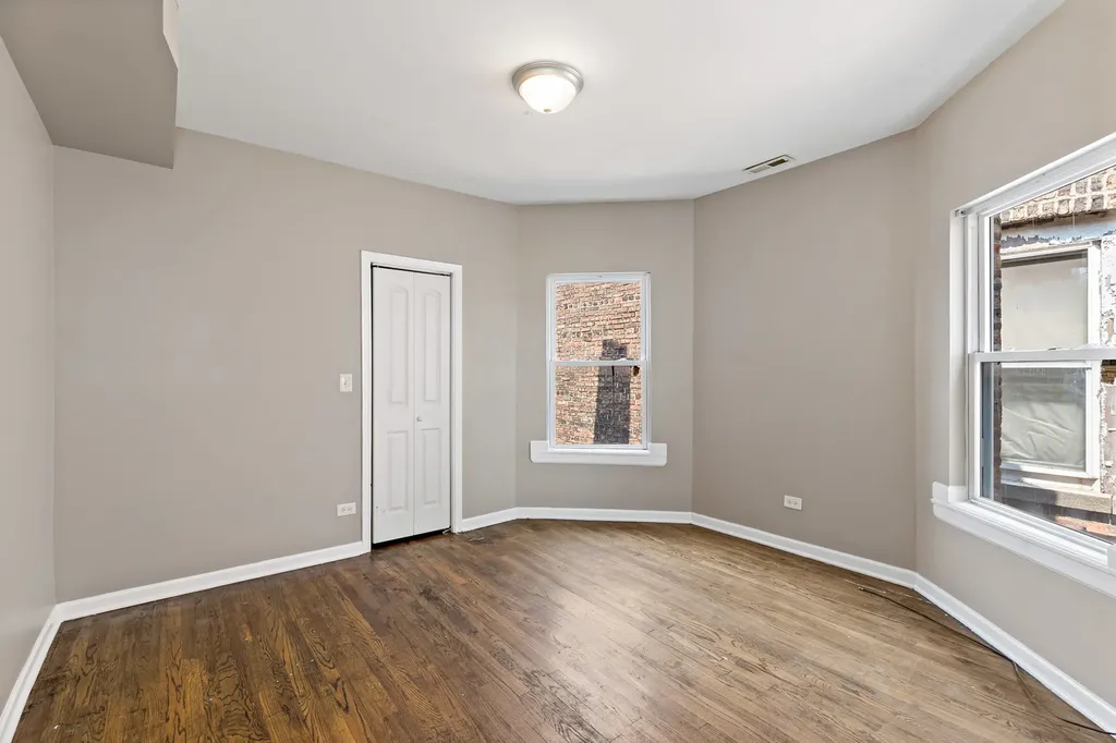 7843 South Evans Avenue Chicago IL 60619