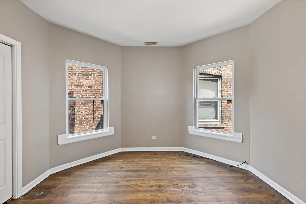 7843 South Evans Avenue Chicago IL 60619