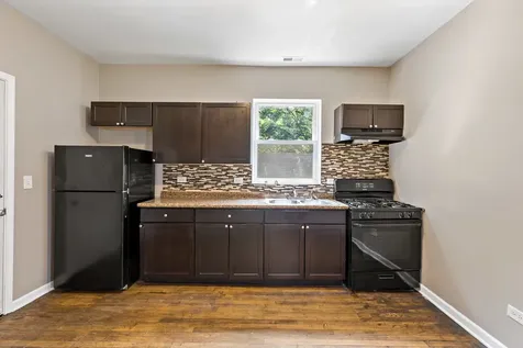 7843 South Evans Avenue Chicago IL 60619