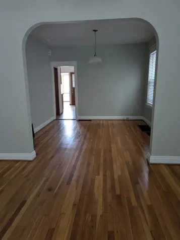 2440 West Warner Avenue Chicago IL 60618