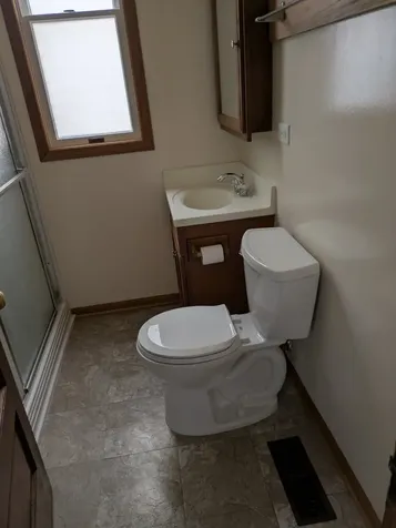 2440 West Warner Avenue Chicago IL 60618