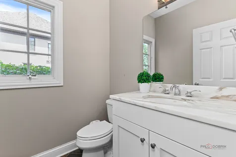 31158 Sage Court Green Oaks IL 60048
