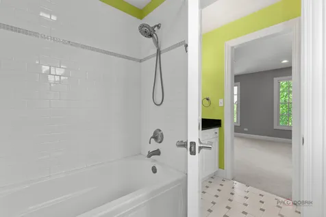 31158 Sage Court Green Oaks IL 60048