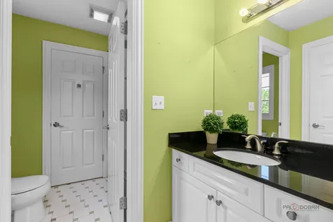 31158 Sage Court Green Oaks IL 60048