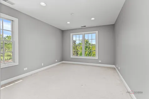 31158 Sage Court Green Oaks IL 60048
