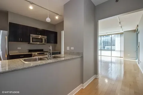 8 East Randolph Street Chicago IL 60601
