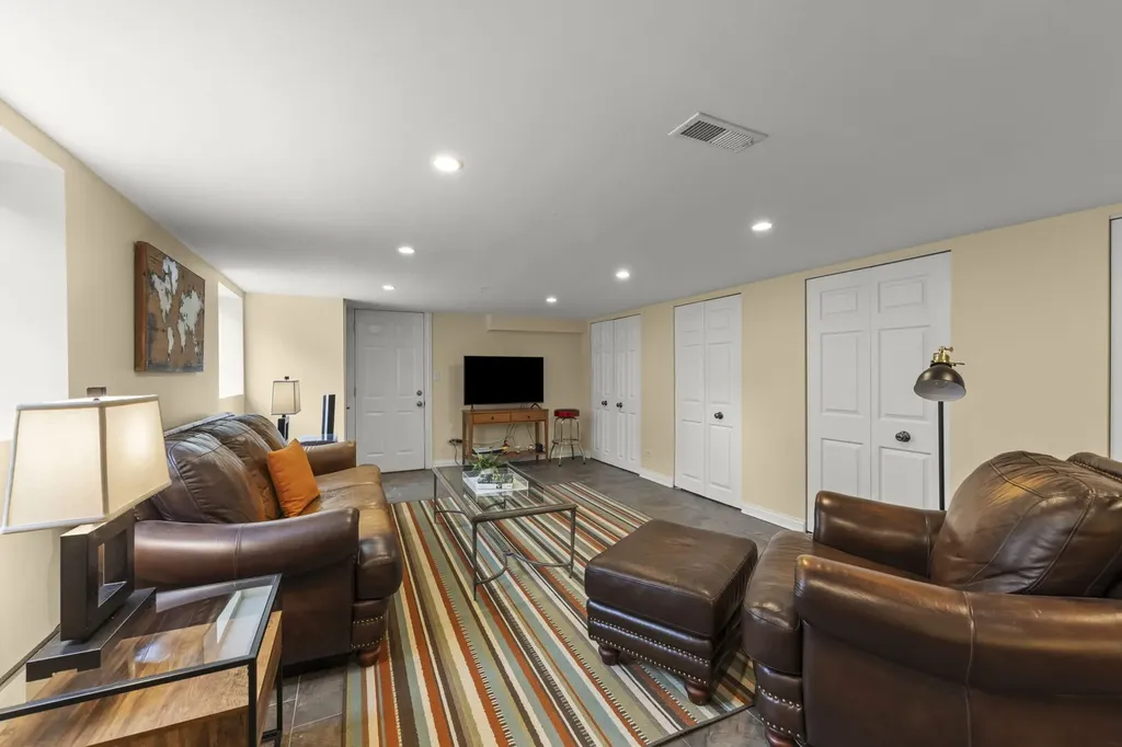 117 North Park Boulevard Glen Ellyn IL 60137