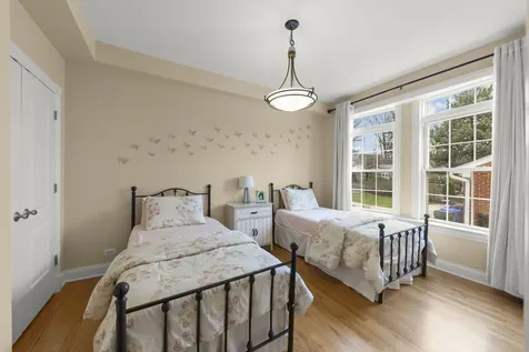 117 North Park Boulevard Glen Ellyn IL 60137