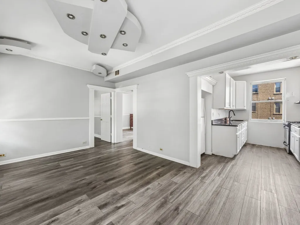 3440 West Leland Avenue Chicago IL 60625