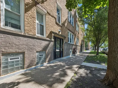 3440 West Leland Avenue Chicago IL 60625