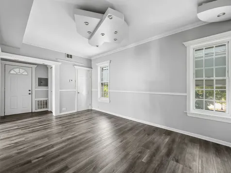 3440 West Leland Avenue Chicago IL 60625