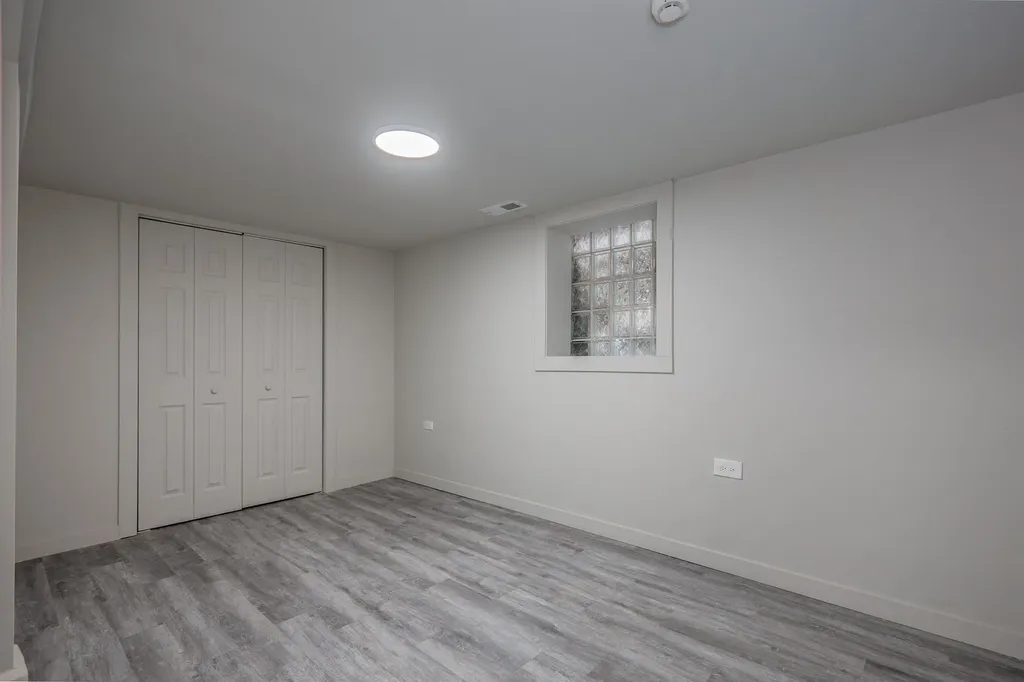 5529 South Throop Street Chicago IL 60636