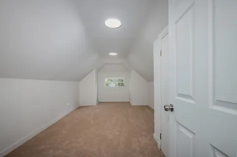 5529 South Throop Street Chicago IL 60636