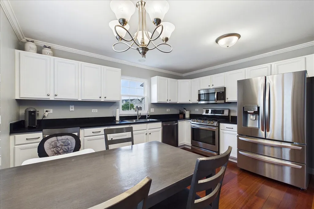 2727 Cameron Court Darien IL 60561