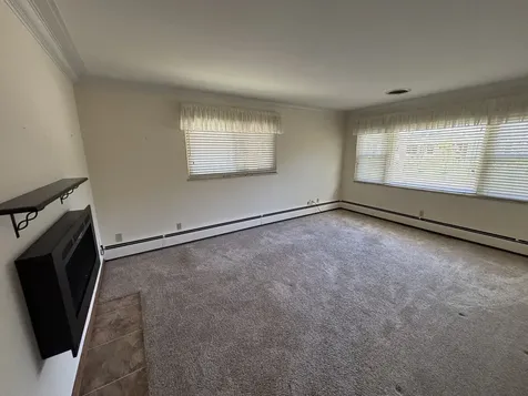 2005 8TH Street East Moline IL 61244