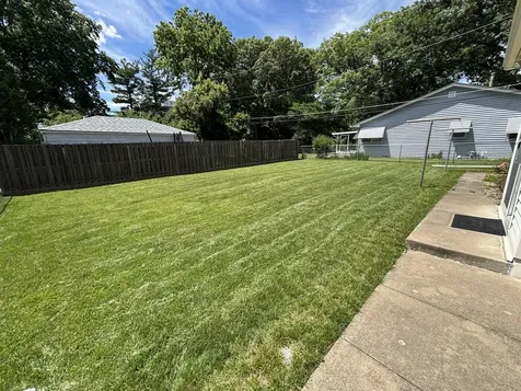 2005 8TH Street East Moline IL 61244