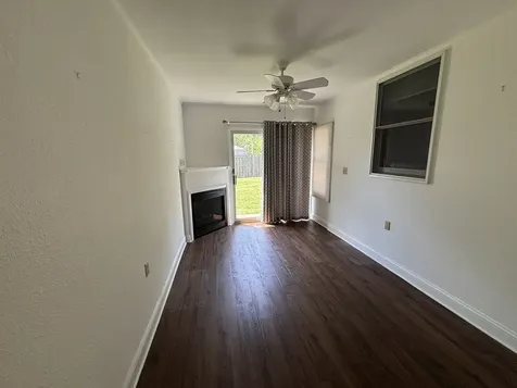 2005 8TH Street East Moline IL 61244