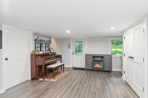 5806 Wonder Woods Drive Wonder Lake IL 60097