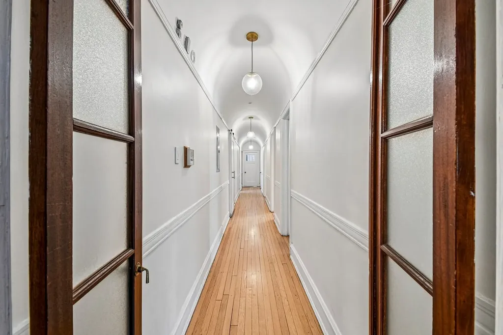 5054 South Woodlawn Avenue Chicago IL 60615