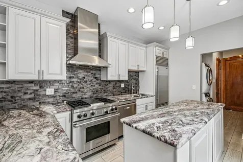5054 South Woodlawn Avenue Chicago IL 60615