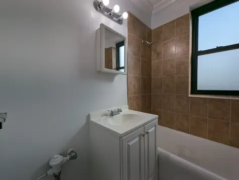 2737 North Spaulding Avenue Chicago IL 60647