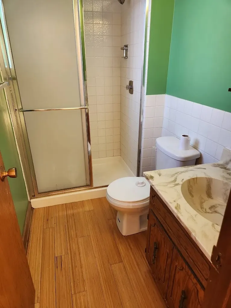 5819 West Higgins Avenue Chicago IL 60630