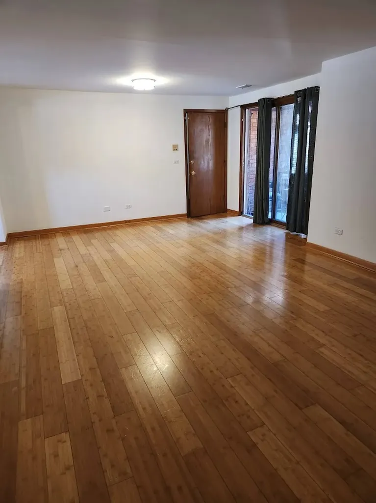 5819 West Higgins Avenue Chicago IL 60630