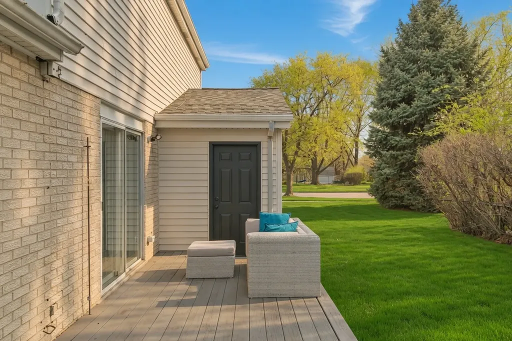 1554 Chickasaw Drive Naperville IL 60563