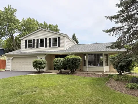 1554 Chickasaw Drive Naperville IL 60563