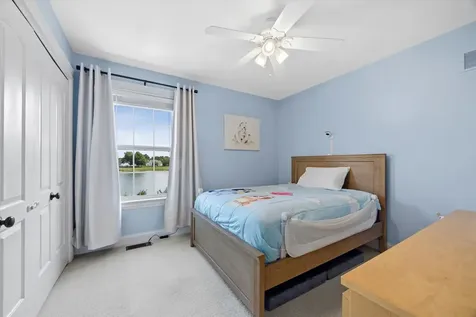 131 Wedgeport Circle Romeoville IL 60446