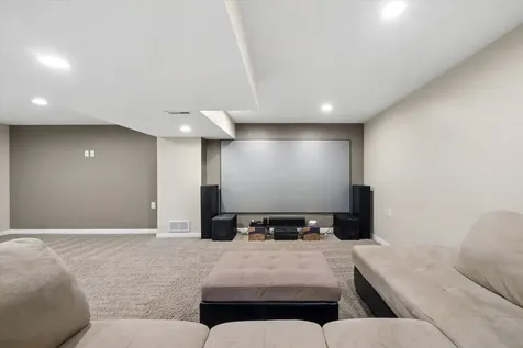 131 Wedgeport Circle Romeoville IL 60446