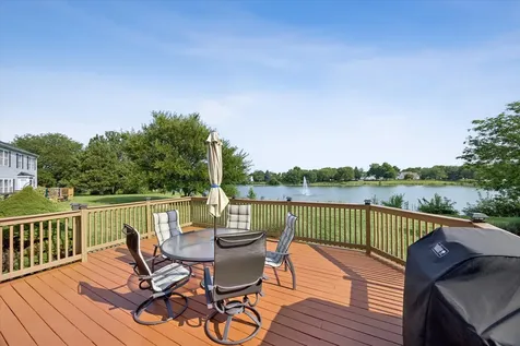 131 Wedgeport Circle Romeoville IL 60446